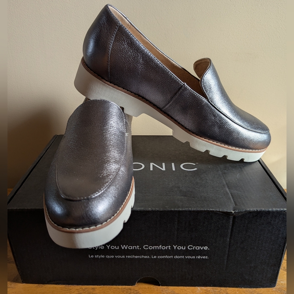 Vionic Kensley Loafers In Pewter 9.5 Wide